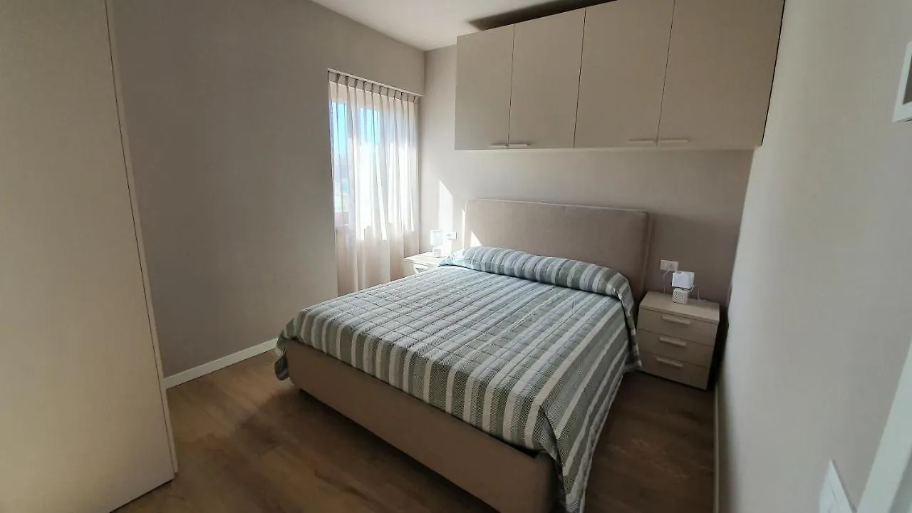 Apartment Appartamenti Moonlight Seriate