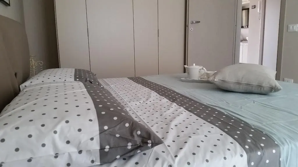 Apartment Appartamenti Moonlight Seriate